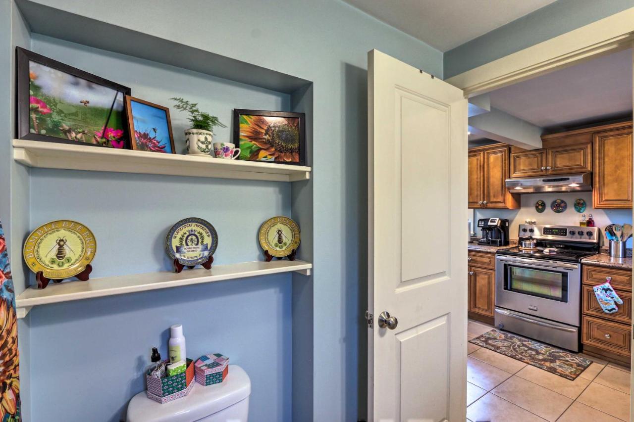 Remodeled Farmhouse In Waterford Near 2 Beaches! Exterior photo